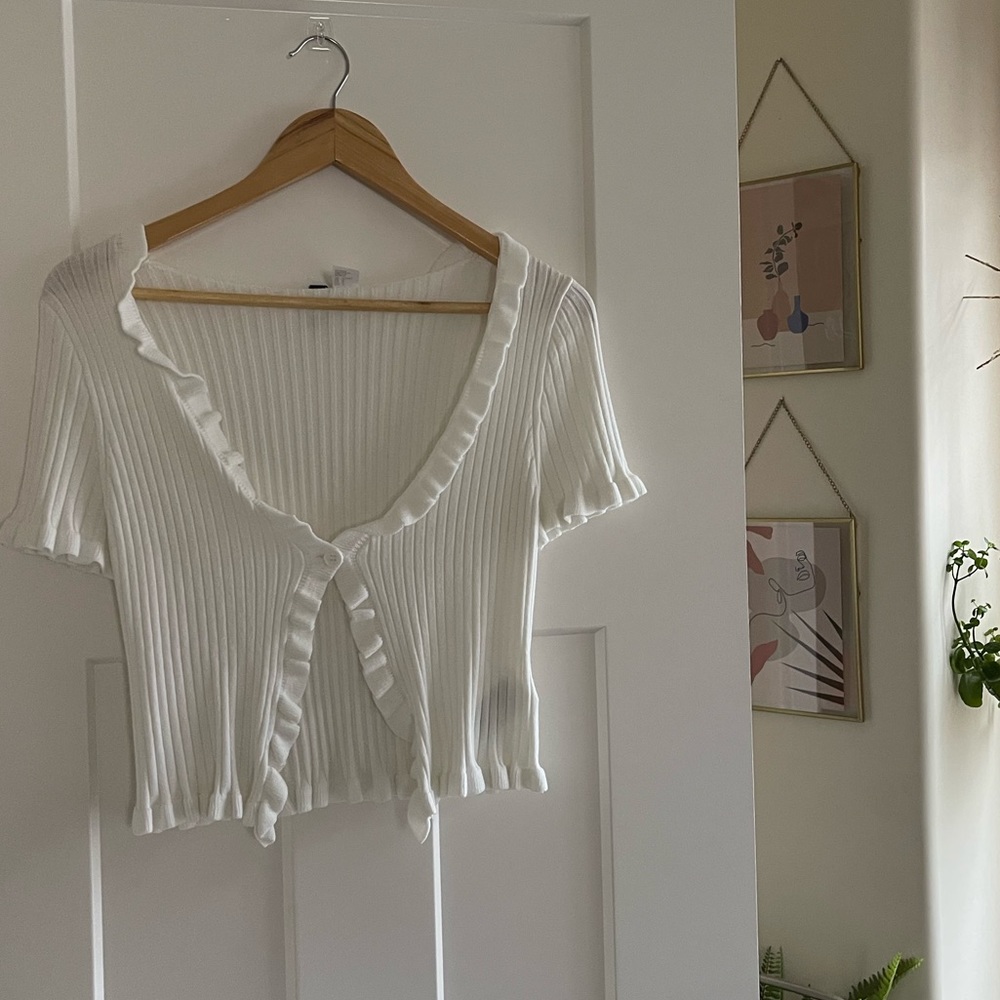 ruffled-trimmed cardigan